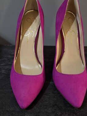 Jessica Simpson Bright Fuchsia Suede Pointed Pumps